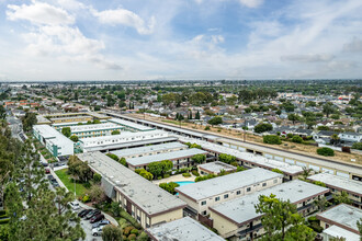 Clair Del in Long Beach, CA - Foto de edificio - Building Photo