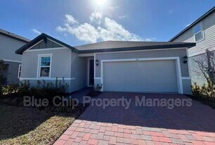 368 Birkdale Dr in Daytona Beach, FL - Building Photo