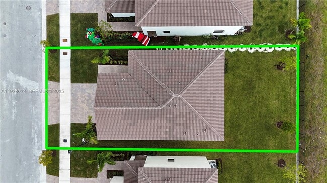 2498 SE 25th Ct in Homestead, FL - Building Photo - Building Photo