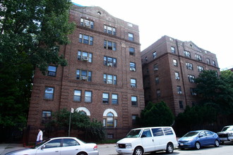 14476-14480 Sanford Ave in Flushing, NY - Building Photo - Building Photo