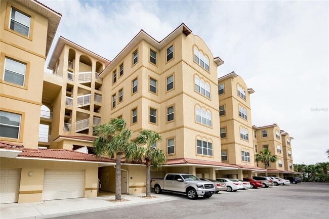 property at 636 Wells Ct