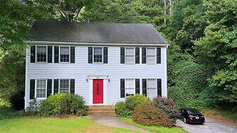 1645 Bill Murdock Rd in Marietta, GA - Building Photo