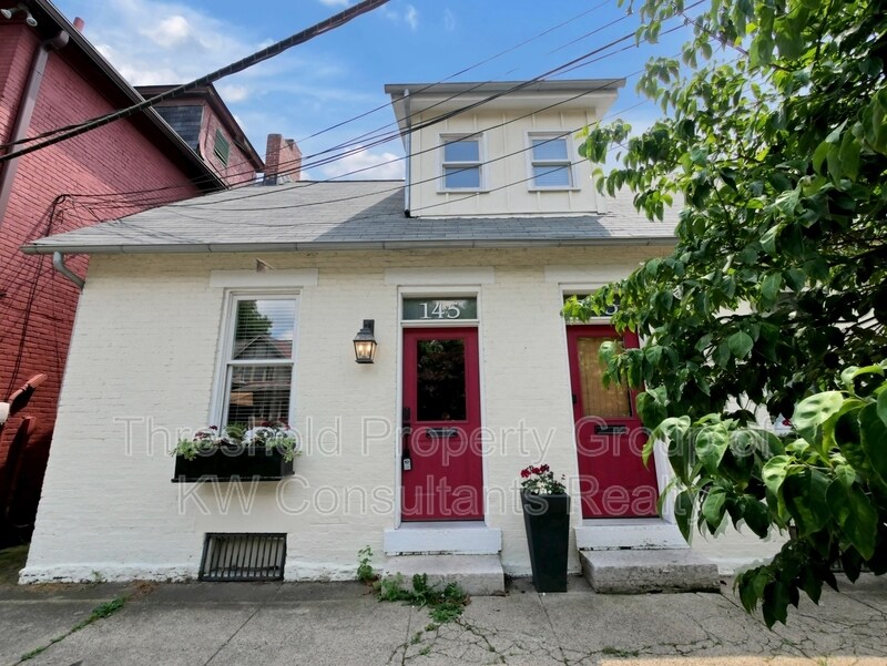 143-145 E Kossuth St in Columbus, OH - Foto de edificio
