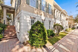 520 Lanark Ct in Orlando, FL - Building Photo