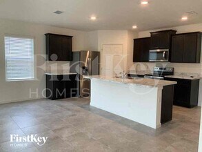 6938 NW Daffodil Ln, Unit B-402 in Port St. Lucie, FL - Building Photo - Building Photo