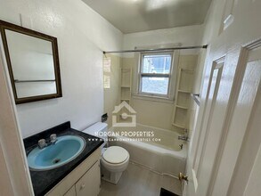 1051 Sycamore St in Anderson, IN - Building Photo - Building Photo