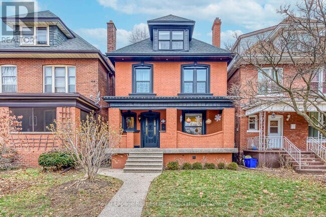 property at 23 Fairholt Rd N