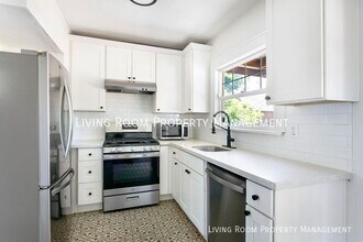 6949 N Missouri Ave in Portland, OR - Building Photo - Building Photo