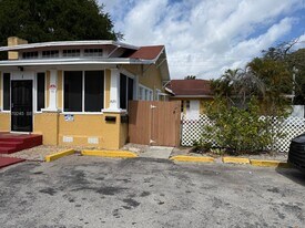 1929 Fillmore St in Hollywood, FL - Building Photo