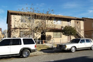 Puebla Estates in Las Vegas, NV - Building Photo