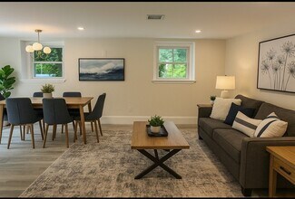 237 Carlisle Rd in Bedford, MA - Building Photo - Building Photo