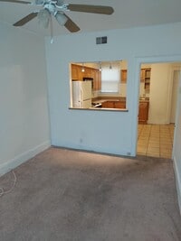 75 Newman Ave photo'