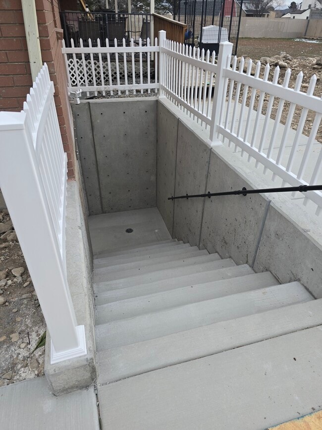 3877 W Holyoke Pl in South Jordan, UT - Foto de edificio - Building Photo