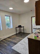 997 Belmont Ave, Unit 2R in Brooklyn, NY - Building Photo - Building Photo