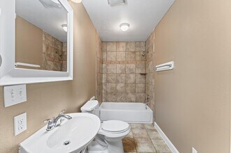 5647 Belmark St in Houston, TX - Building Photo - Building Photo