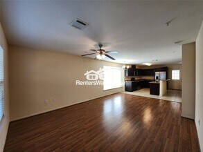 1714 Doyle Ct, Unit 217 in Pasadena, TX - Building Photo - Building Photo