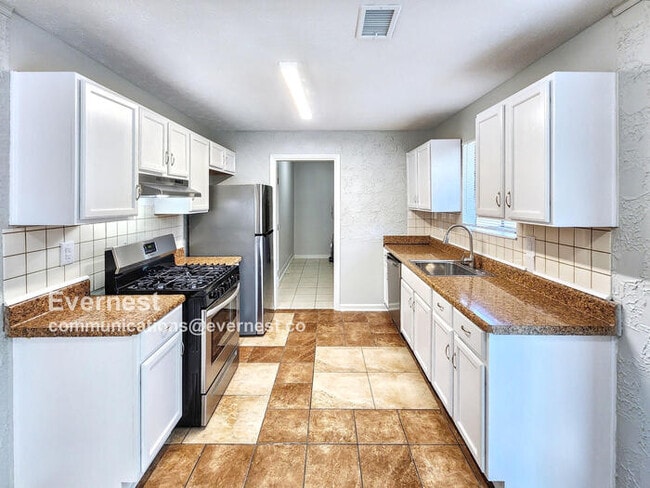1321 Gladiator Dr in Norcross, GA - Building Photo - Building Photo