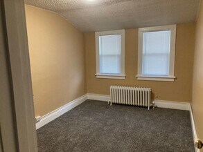 617 N 6th St in Bismarck, ND - Building Photo - Building Photo