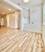 3140 N Kimball Ave, Unit 2 in Chicago, IL - Building Photo - Building Photo
