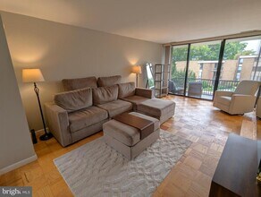 2115 Walsh View Terrace in Silver Spring, MD - Building Photo - Building Photo