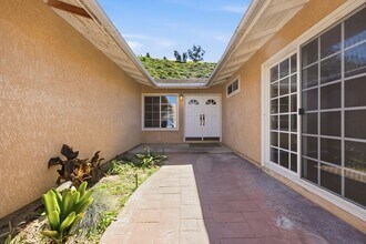 2958 Rosette Ave in Simi Valley, CA - Building Photo - Building Photo