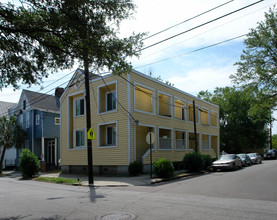 18-32 Ogier St in Charleston, SC - Building Photo - Building Photo