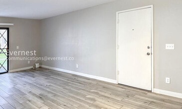 1920 W Lindner Ave in Mesa, AZ - Foto de edificio - Building Photo