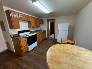 61 S Broadway in Frostburg, MD - Building Photo - Building Photo