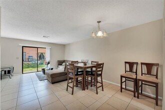111 Michelle Ln, Unit A in Kissimmee, FL - Building Photo - Building Photo