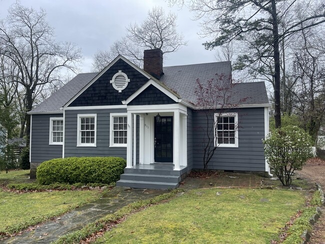 property at 911 Cherokee Ln