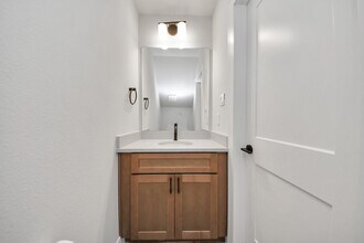 6523 Tree Branch Dr in Houston, TX - Building Photo - Building Photo