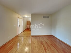 1881 Westmore Grove Dr in Plainfield, IL - Building Photo - Building Photo