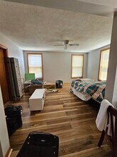 23 Elm St, Unit 7 in Nashua, NH - Building Photo - Building Photo