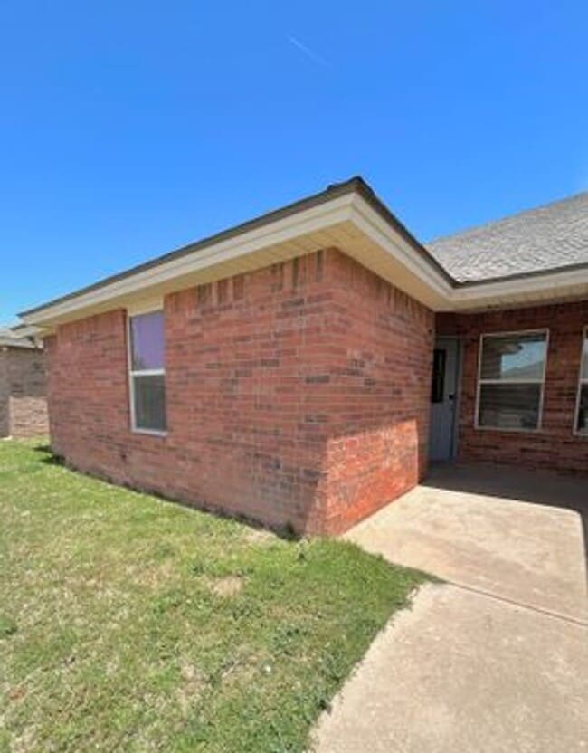property at 602 N Bangor Ave