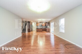 1303 Windswept Dr in Greenwood, IN - Foto de edificio - Building Photo