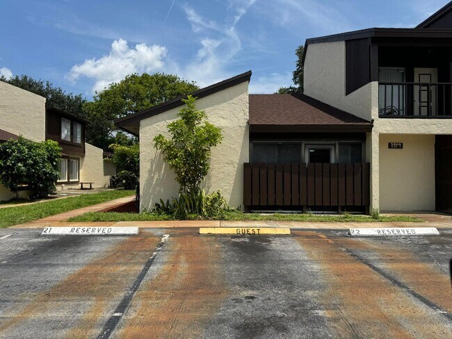 5304 Bosque Ln in West Palm Beach, FL - Building Photo - Building Photo