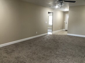 2513 Murphy Ave in Joplin, MO - Building Photo - Building Photo