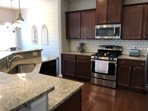 451 Whispering Breeze Ln in Summerville, SC - Building Photo - Building Photo