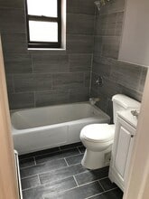 420 W 7th St, Unit 07 in Plainfield, NJ - Foto de edificio - Building Photo