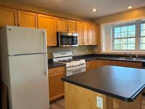 2166 Pennsylvania Ave in Ann Arbor, MI - Building Photo - Building Photo