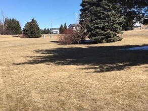 738A Crawford Dr in Cottage Grove, WI - Building Photo - Building Photo