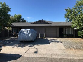 10178 Crawford Way in Sacramento, CA - Building Photo