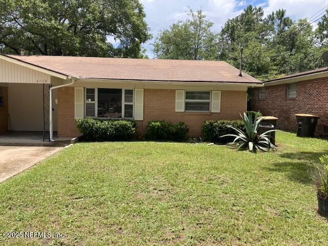 6128 Longchamp Dr in Jacksonville, FL - Building Photo