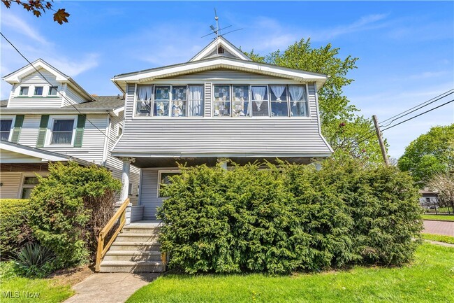 property at 8517 Rosewood Ave