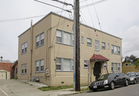 4211 Martin Luther King Jr Way in Oakland, CA - Foto de edificio - Building Photo