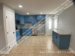 1315 Allante Ct in Euless, TX - Building Photo - Building Photo