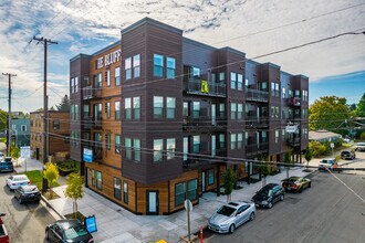 The Bluffs in Portland, OR - Foto de edificio - Building Photo