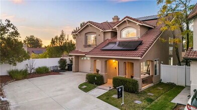 2 Cameron Cir in Lake Forest, CA - Building Photo - Building Photo