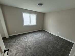 2740 W Glenpark Dr in Appleton, WI - Building Photo - Building Photo