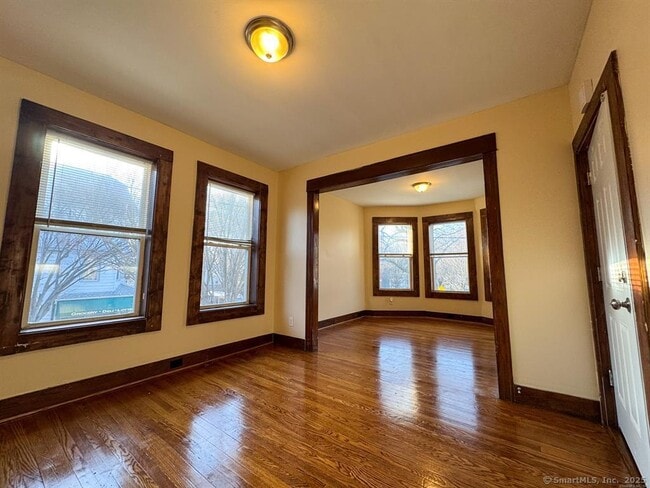 455 Huntington St in New Haven, CT - Building Photo - Building Photo
